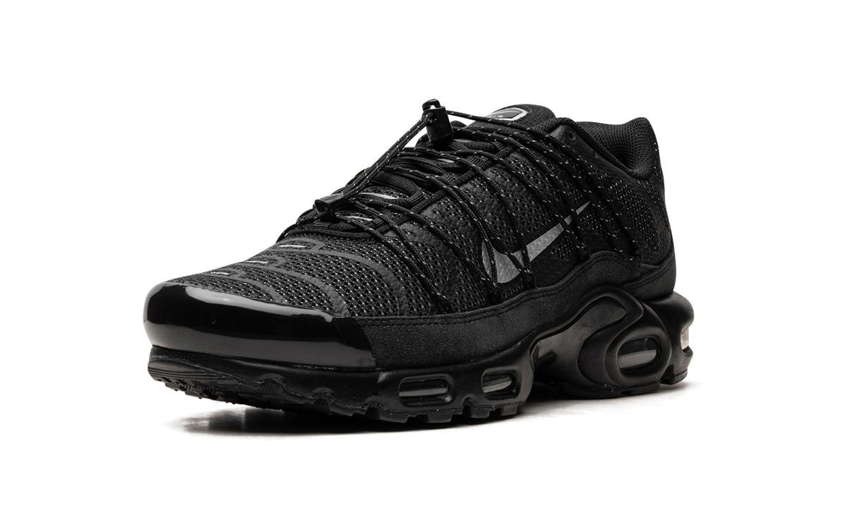 Air Max Plus Utility "Black Metallic" FD0670 001